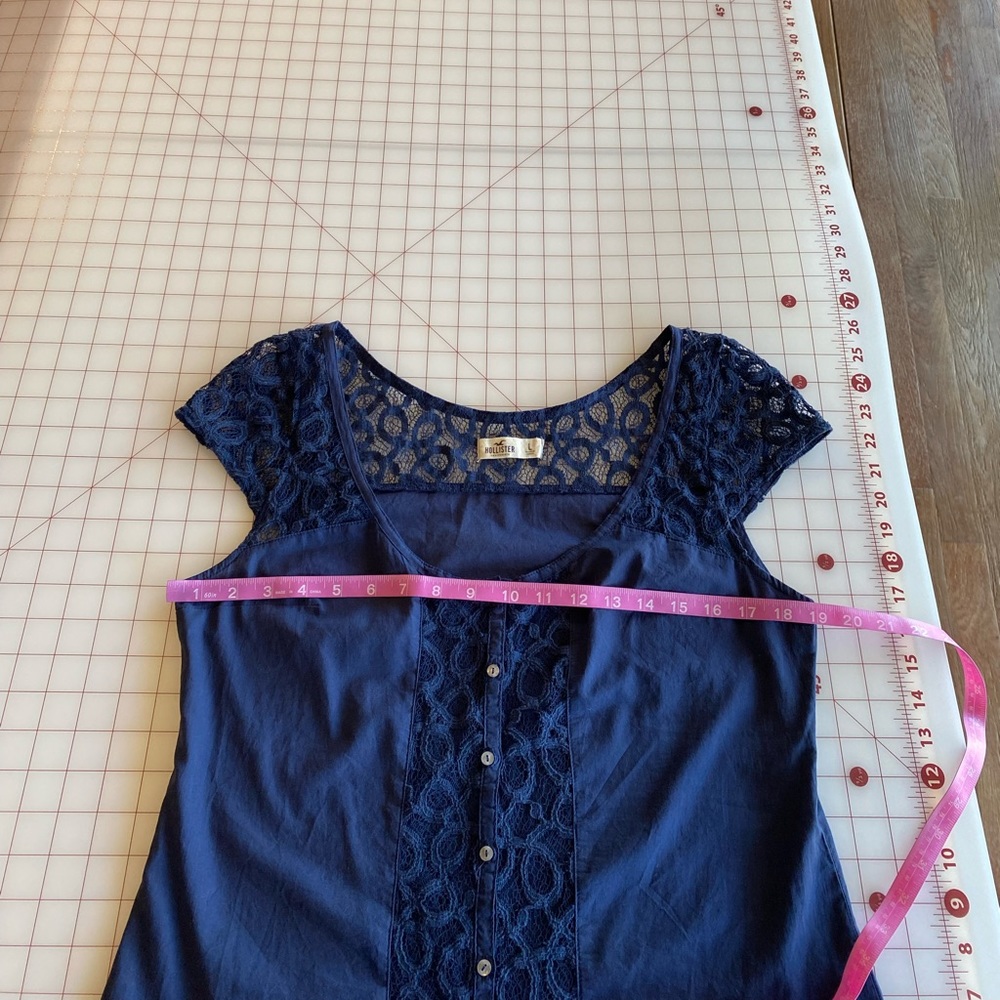 Hollister navy dark blue boho lace detail button down size large - Picture 16 of 16